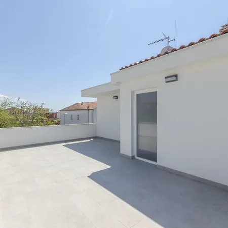 Apartments Endless Summer Srima Exterior photo