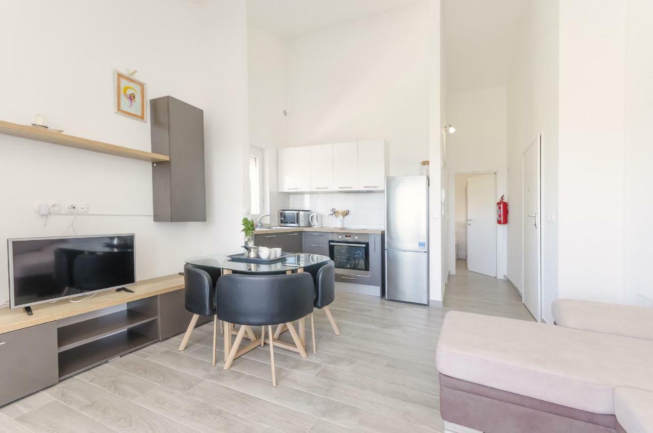 Endless Summer Apartment Srima