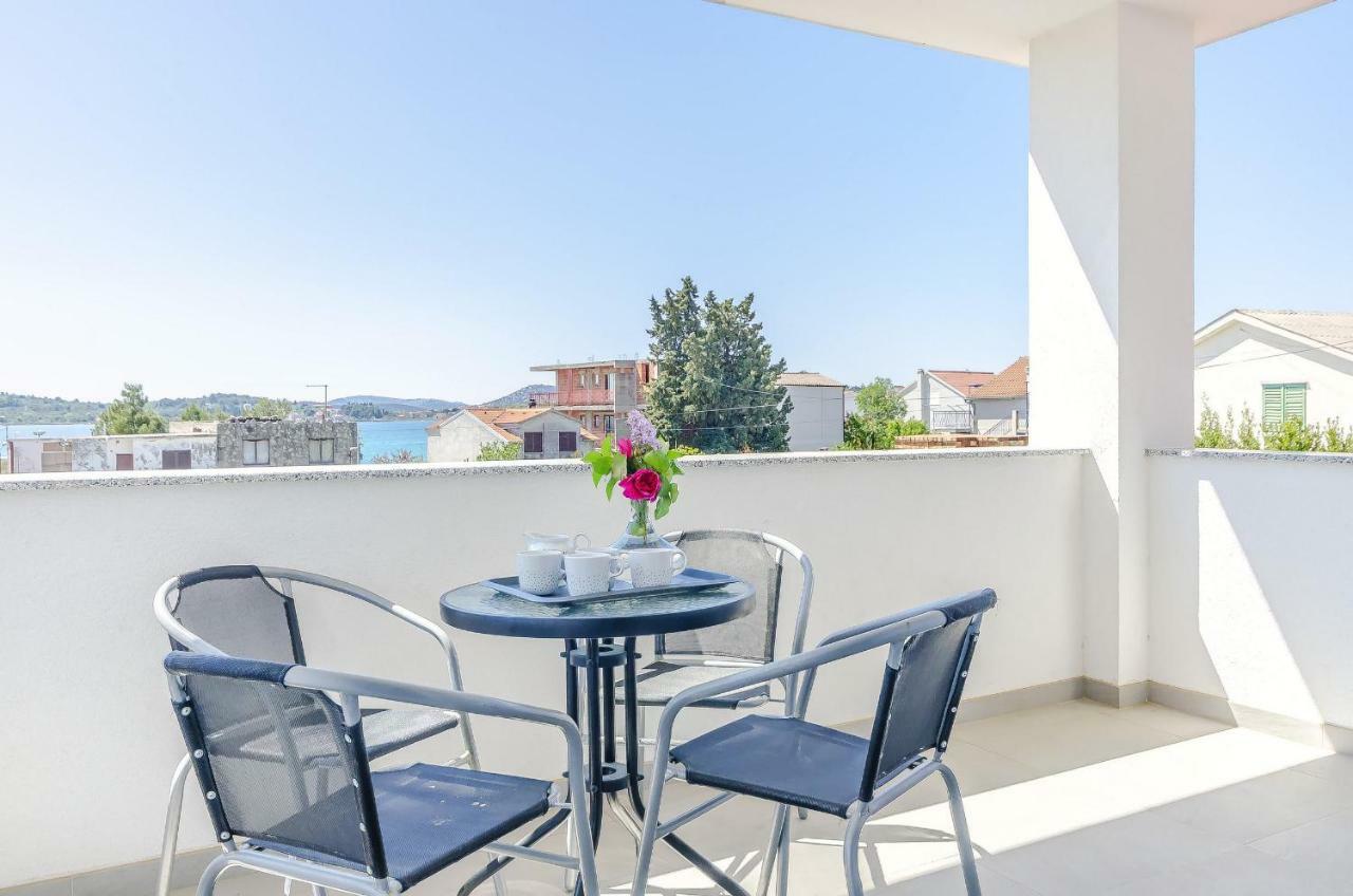 Endless Summer Apartment